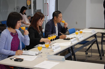 写真：審査会の様子2
