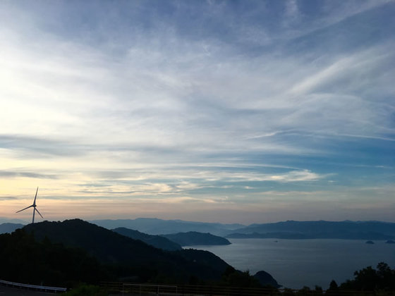 写真：最優秀賞『明けゆくみかん海道』