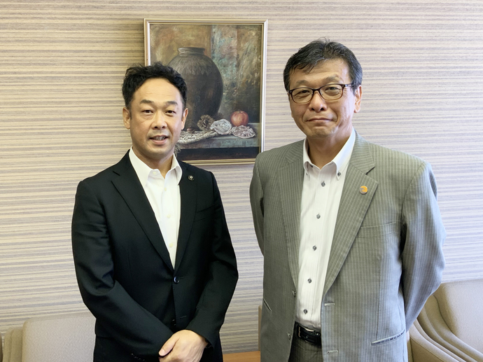 写真：市長と伊藤学長